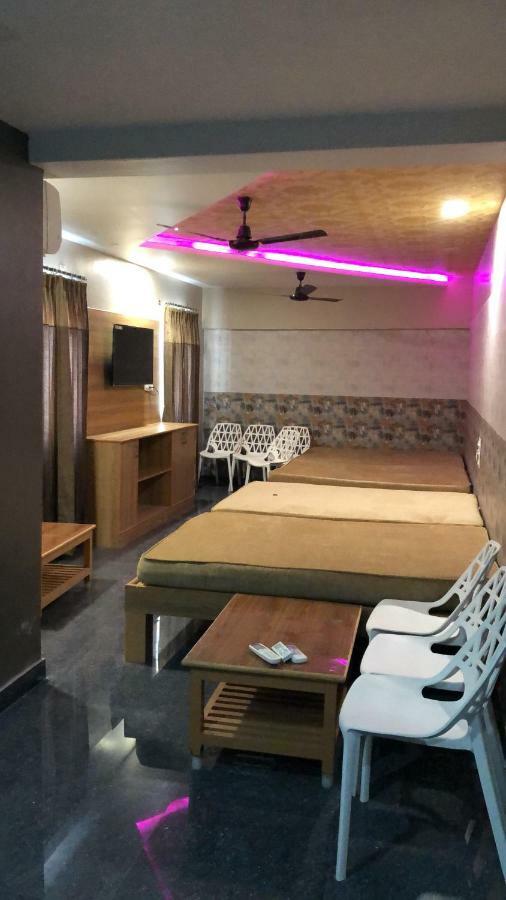 C.M. Hotel Pennagaram Zewnętrze zdjęcie