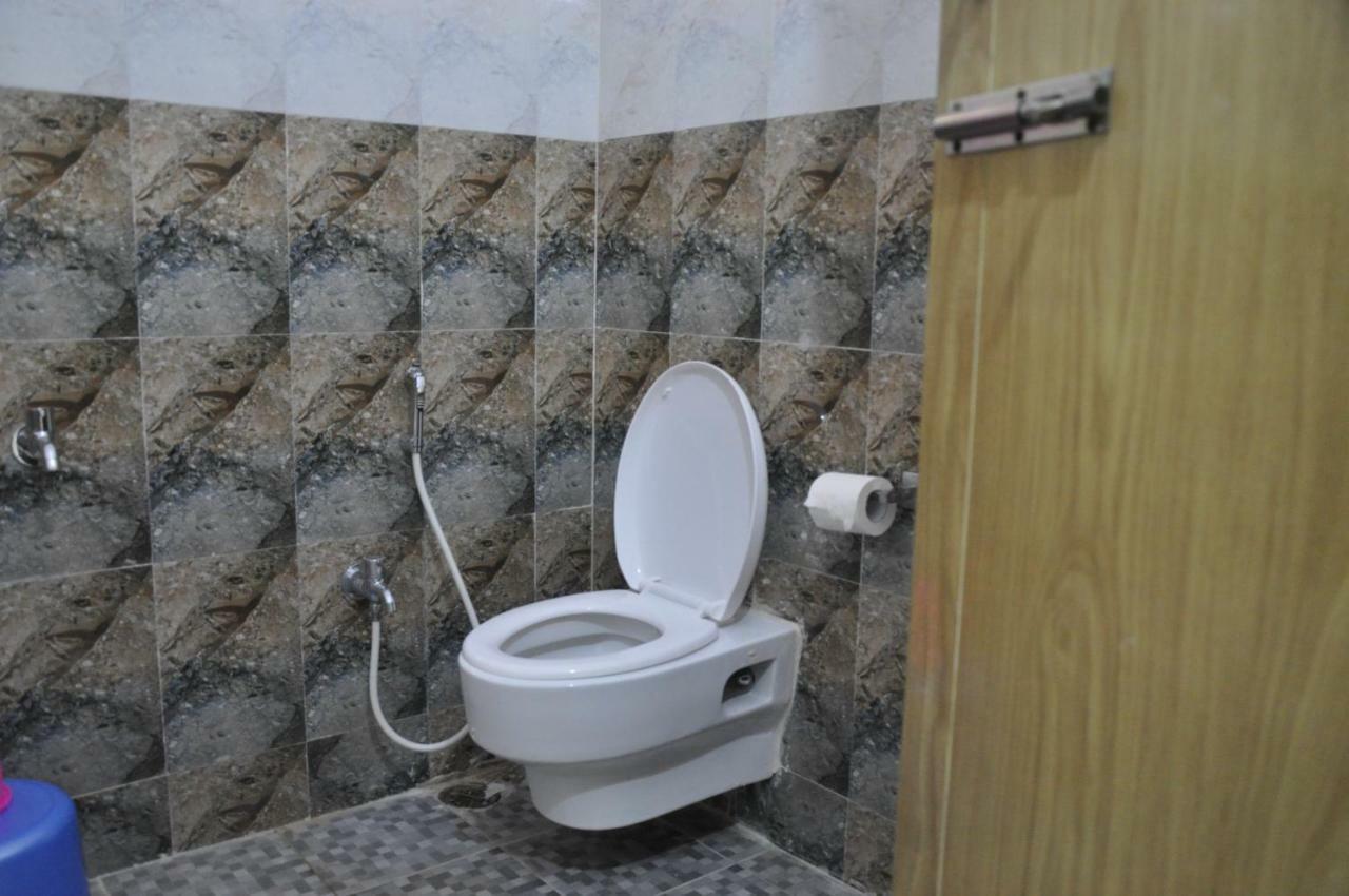 C.M. Hotel Pennagaram Zewnętrze zdjęcie